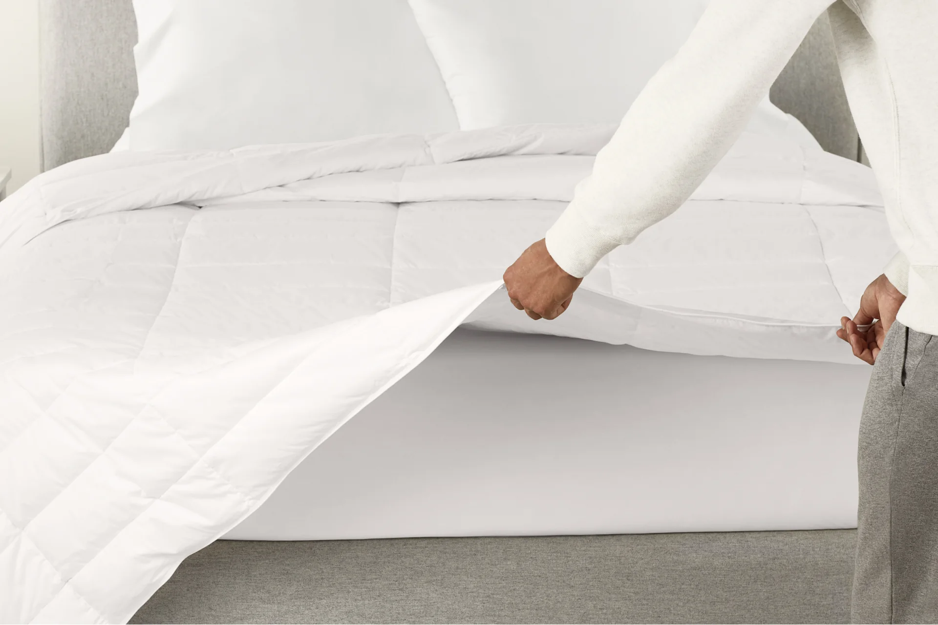 Lightweight Down Duvet - Image 5